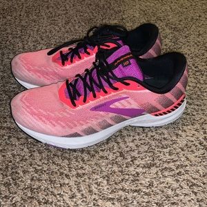 Women’s Brooks Ravena 10